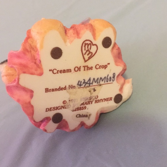 Mary’s Moo Moos-Cream of the Crop - Picture 3 of 3